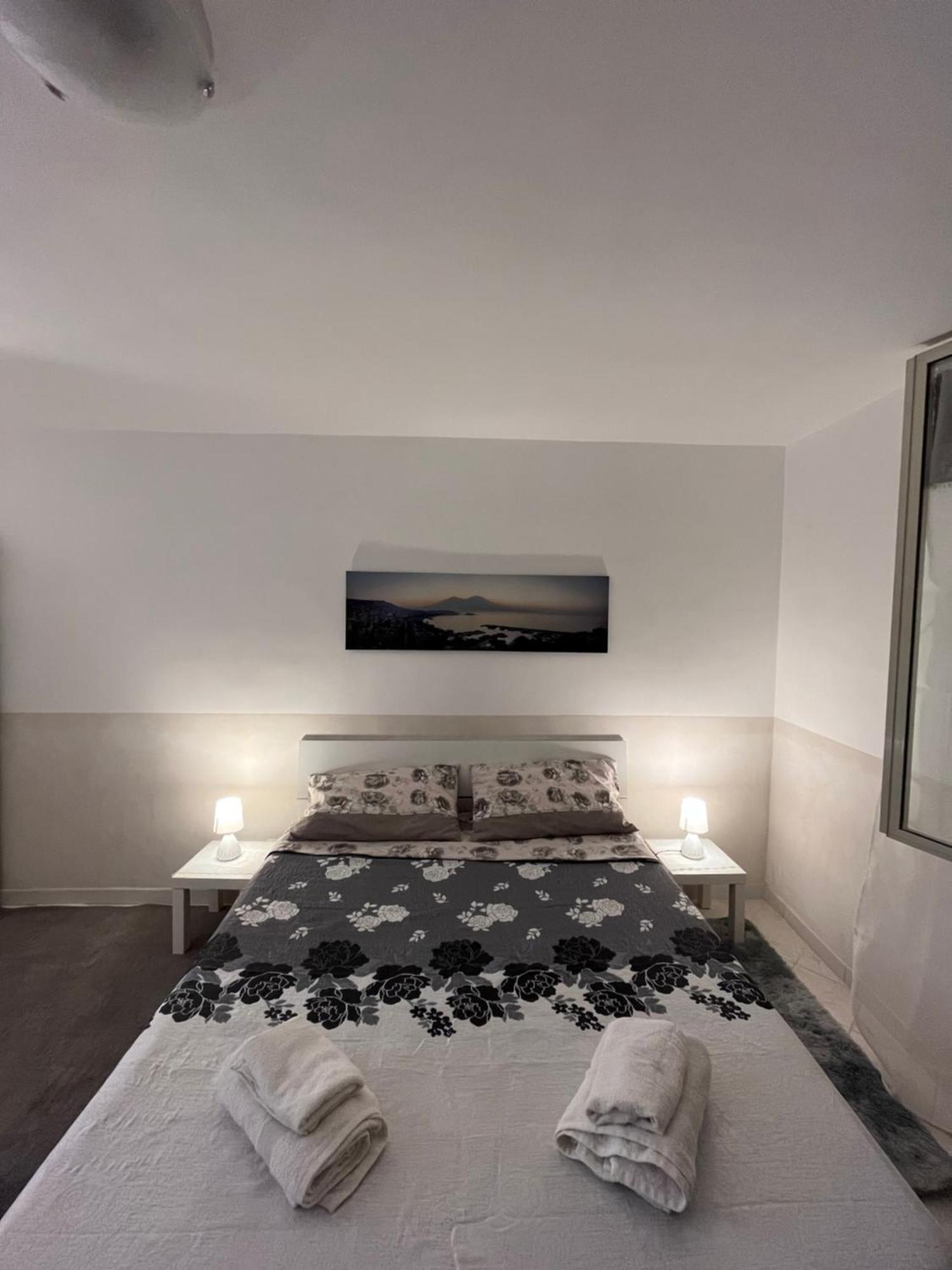 Willa Casa Elena - Casa Vacanze Napoli Centro Zewnętrze zdjęcie